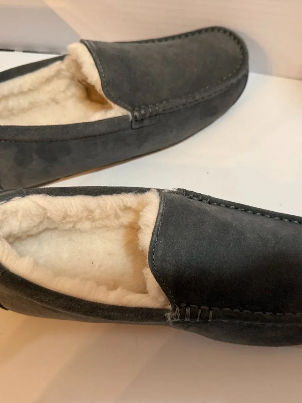 Koolaburra by UGG Tipton Stone Gray Slippers Men's Size 9 1105893 BNIB